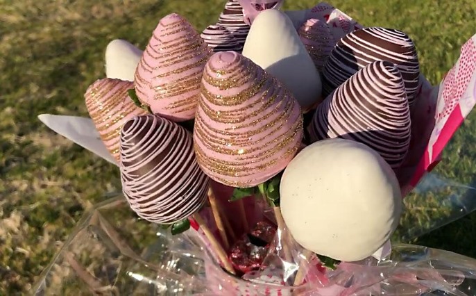 Chocolate cover strawberries